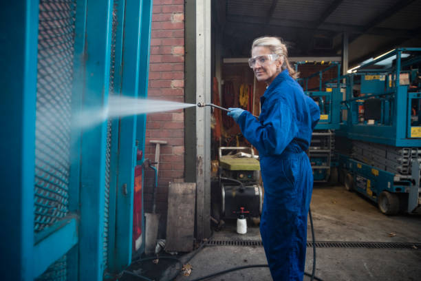Best Factory Floor Cleaning  in Oakdale, LA